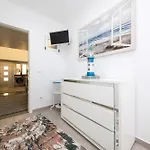 Dina House Apartament