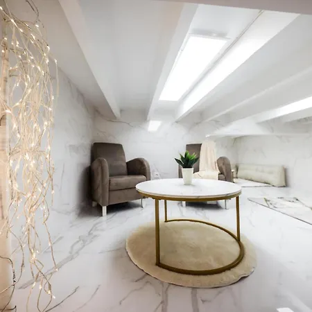 Dina House * Ναζαρέ