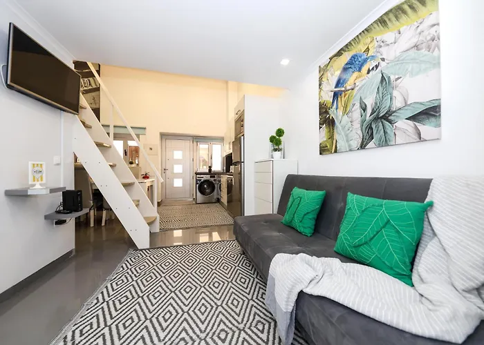 Dina House